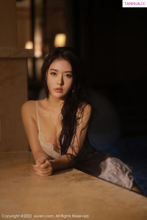 汤曼玲 玛鲁娜 [XiuRen]高清写真图 2022.01.24 No.4504 玛鲁娜Manuela第22张图片